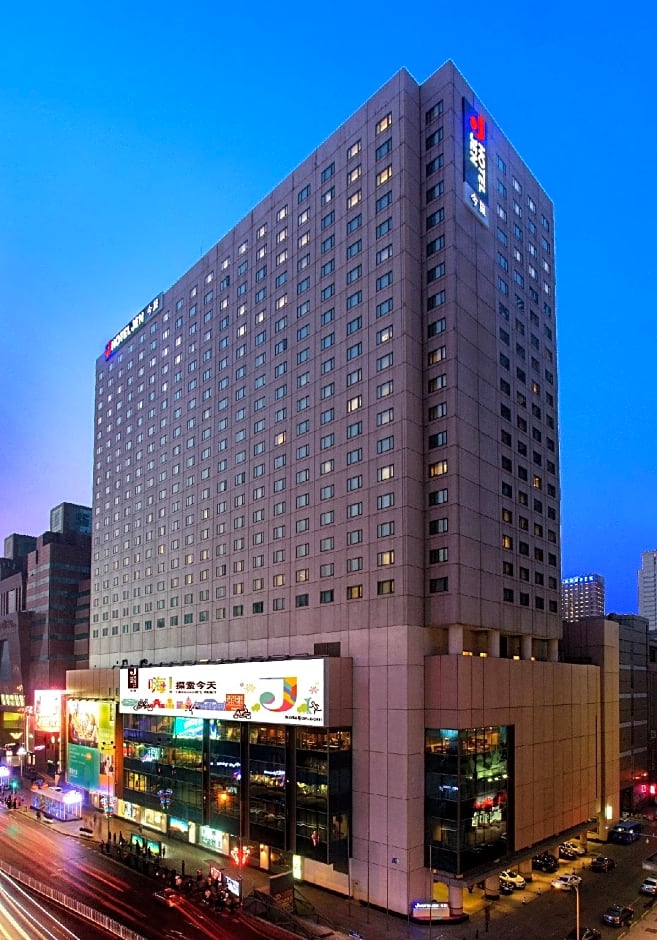 Photo 1 of 50 of Jen Shenyang by Shangri-La
