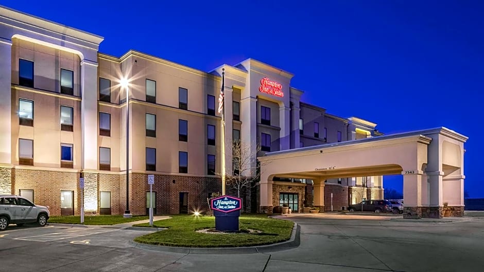 Hampton Inn and Suites - Lincoln Northeast