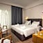 Green Hill Hotel