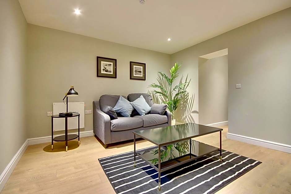 Orange Grove Hotel & Gardens