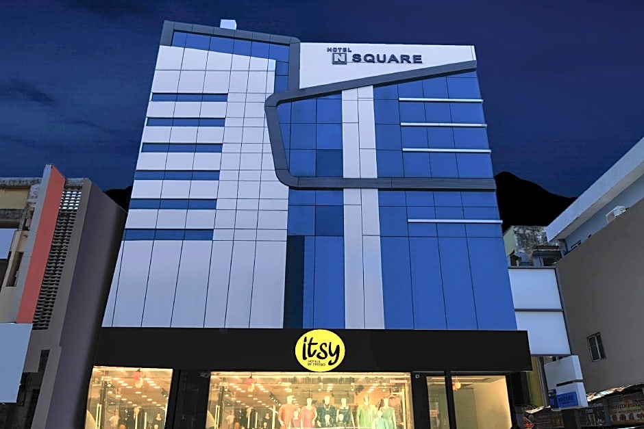 Itsy Hotels N Square