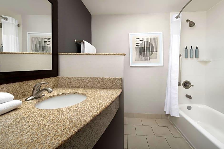 Courtyard By Marriott Little Rock North