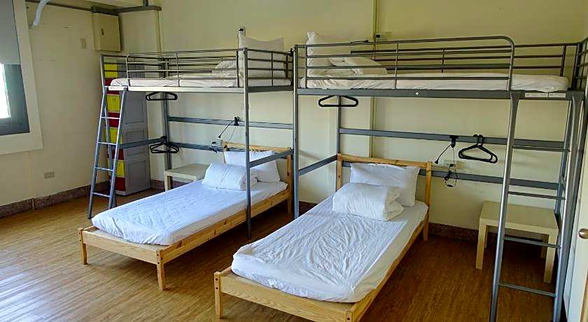 Chiayi Petite Hostel