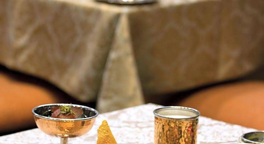 Leisure Inn Grand Chanakya