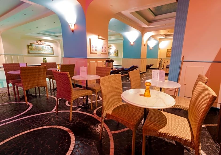 Hotel Colbert Spa & Casino