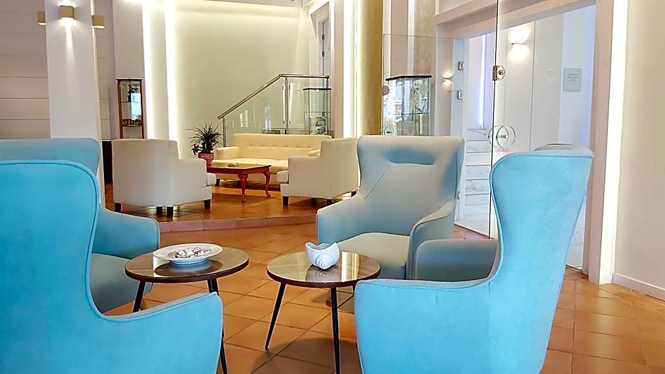 Akrogiali Exclusive Hotel (Adults Only)