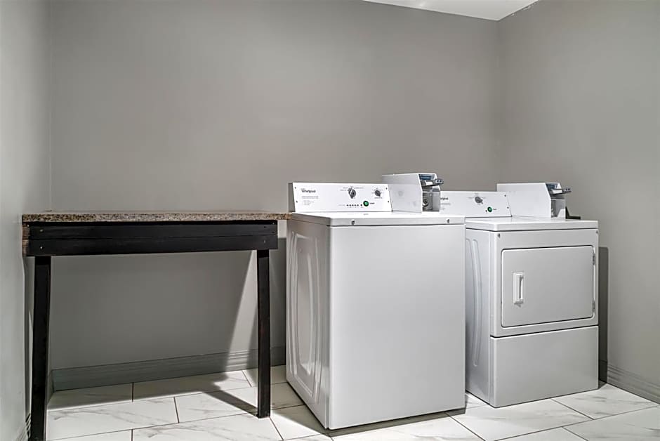 Best Western Plus Wayland Hotel