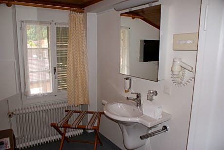 Superior Single Room (1 Twin Bed)
