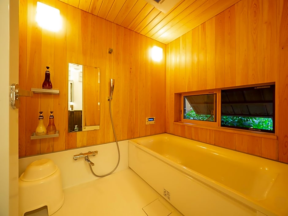 Inase Otsu Machiya Bed and Breakfast