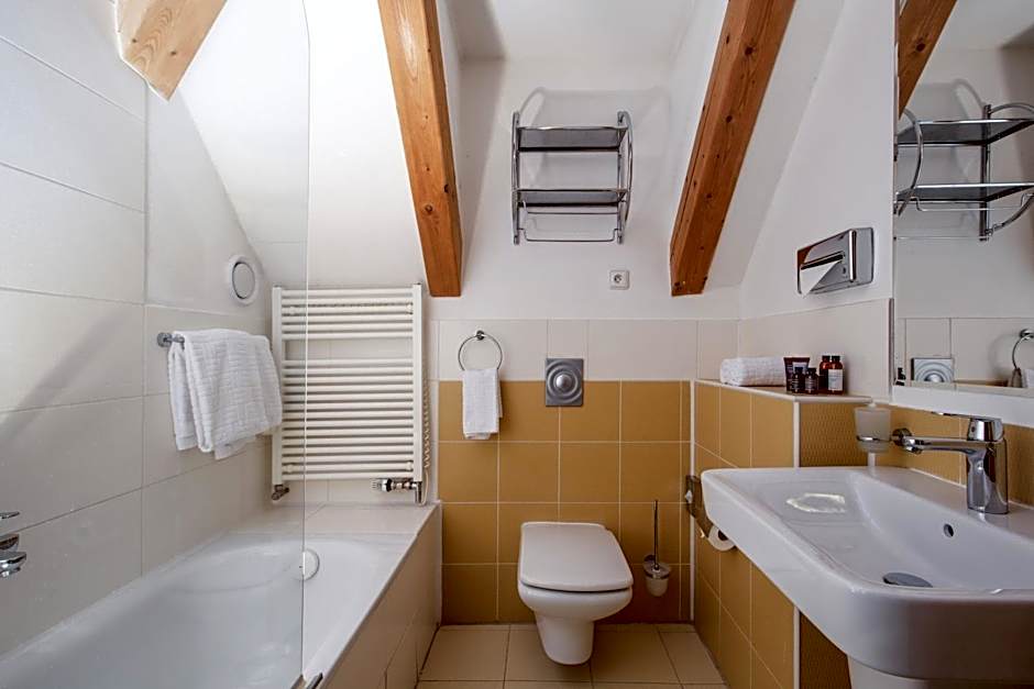 Charles Bridge Heritage Suites by SALVATOR HOTELS