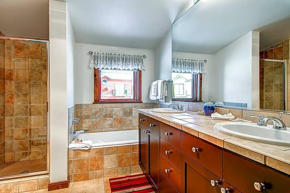 Main Street Junction