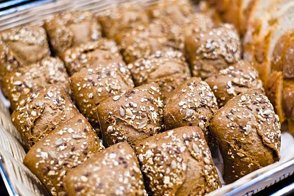 Golden Tulip São João da Madeira Hotel