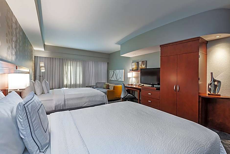 Courtyard by Marriott Tulsa Woodland Hills