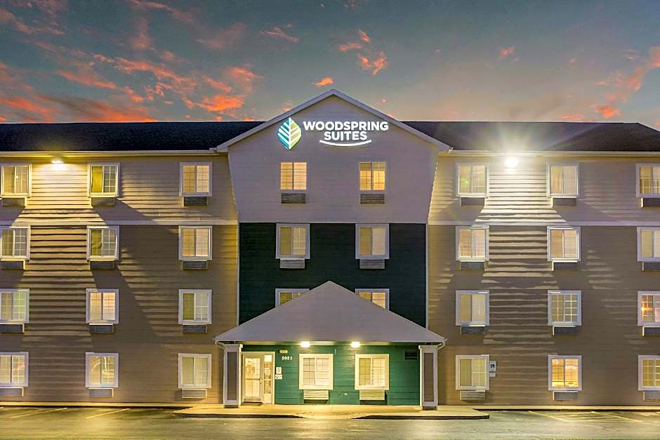 WoodSpring Suites Springfield