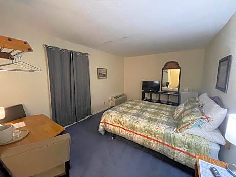 Queen Room