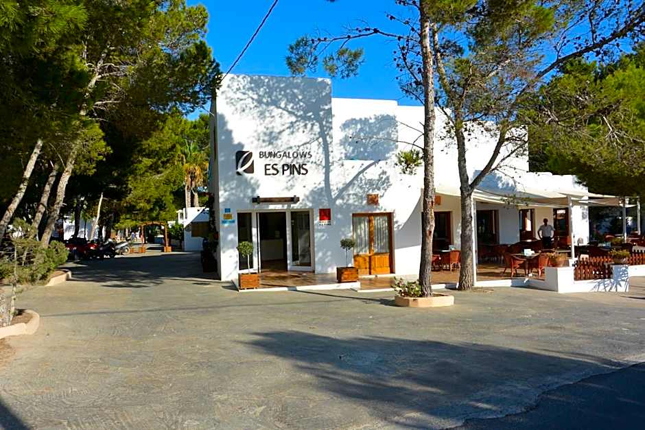 Bungalows Es Pins - Emar Hotels