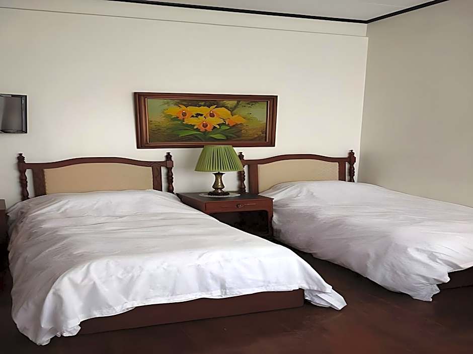 Photo 1 of 11 of 2 Beds