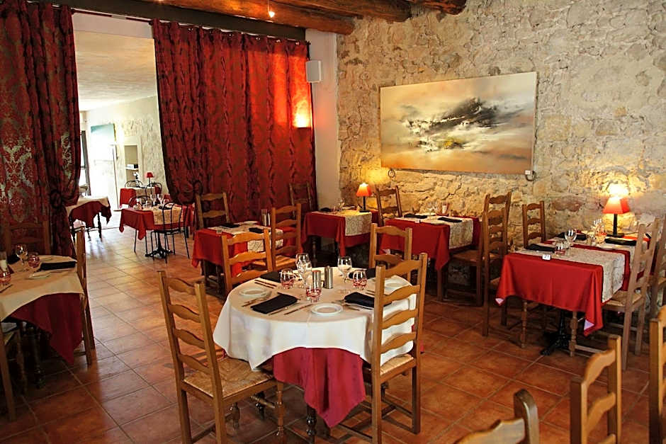 Logis Hôtel & Spa Déjeunez Sous L'Arbre