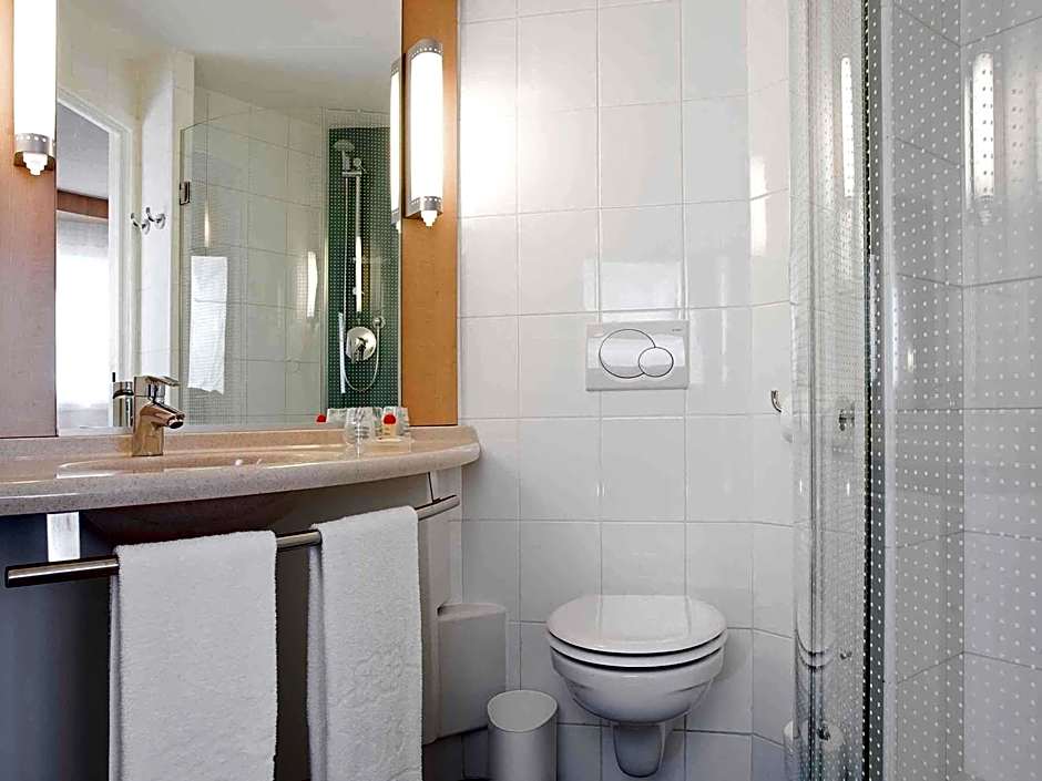 Ibis Cotonou