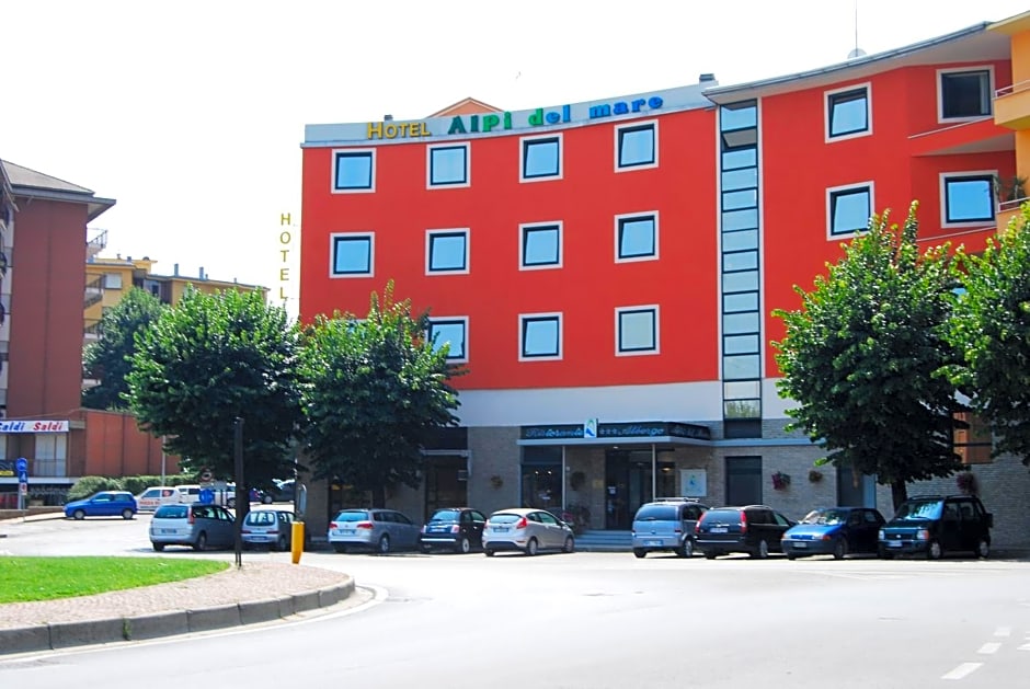 Hotel Alpi Del Mare