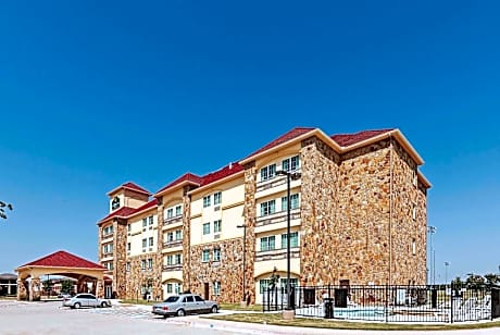 La Quinta Inn & Suites by Wyndham Mckinney