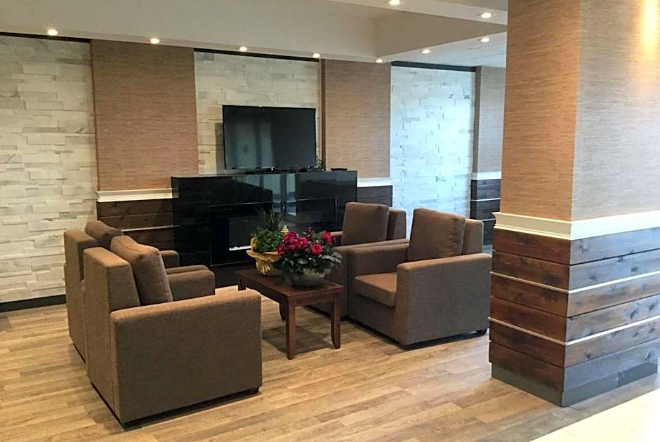 Super 8 by Wyndham Hardisty