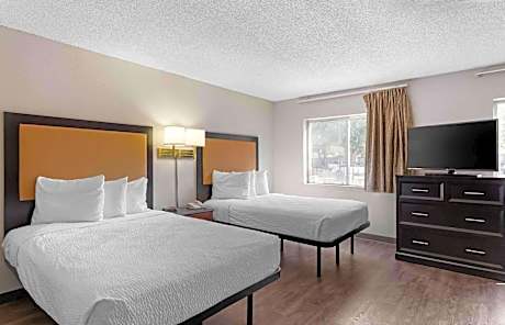 One Bedroom Suite with 2 Double Beds - Non-Smoking