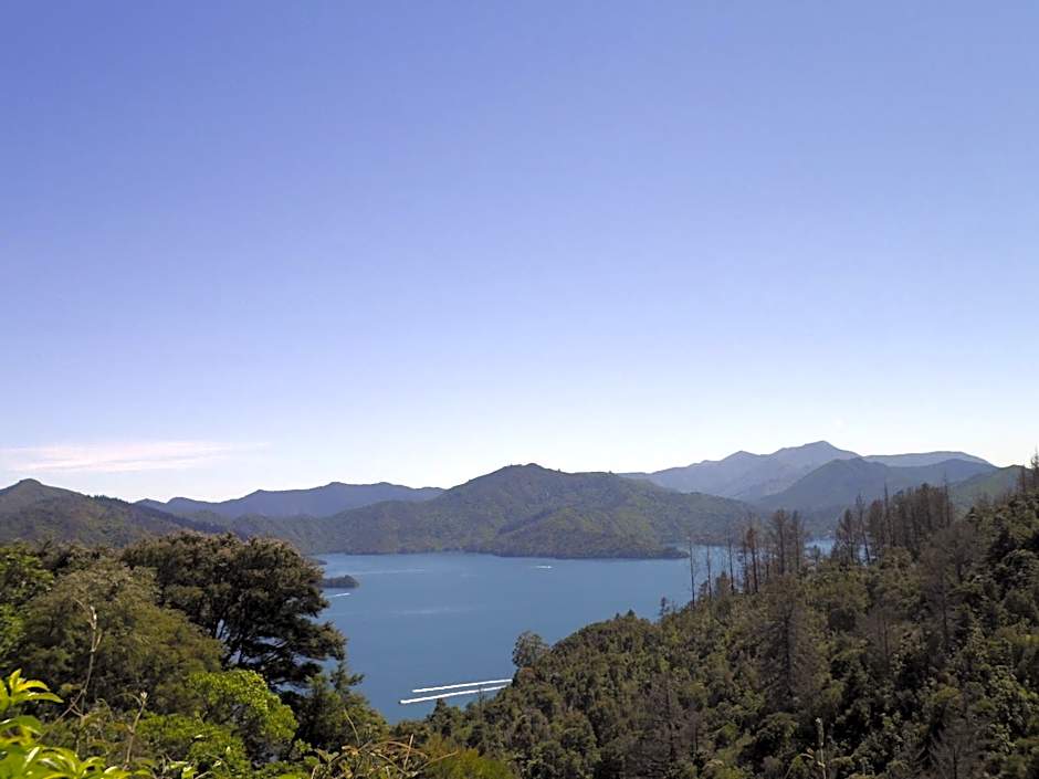 Sequoia Lodge Backpackers