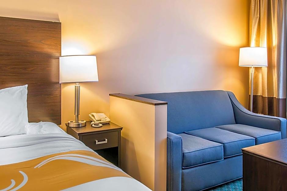 Quality Inn & Suites Houghton Downtown