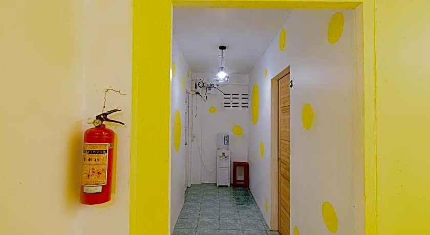 See Sea Backpacker House