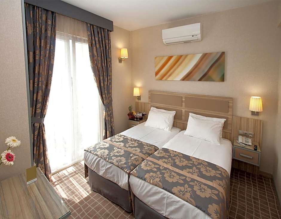 Nanda Hotel
