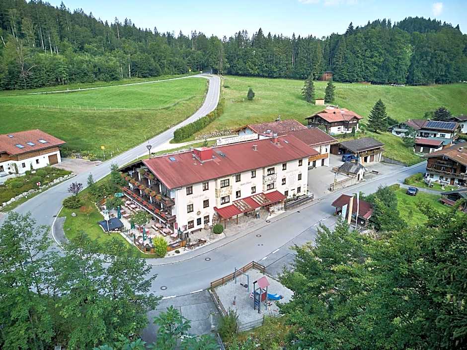 Aktivhotel & Gasthof Schmelz Ihr familienfreundliches Urlaubs Hotel mit Wellness, Almsauna, Chiemgau Karte