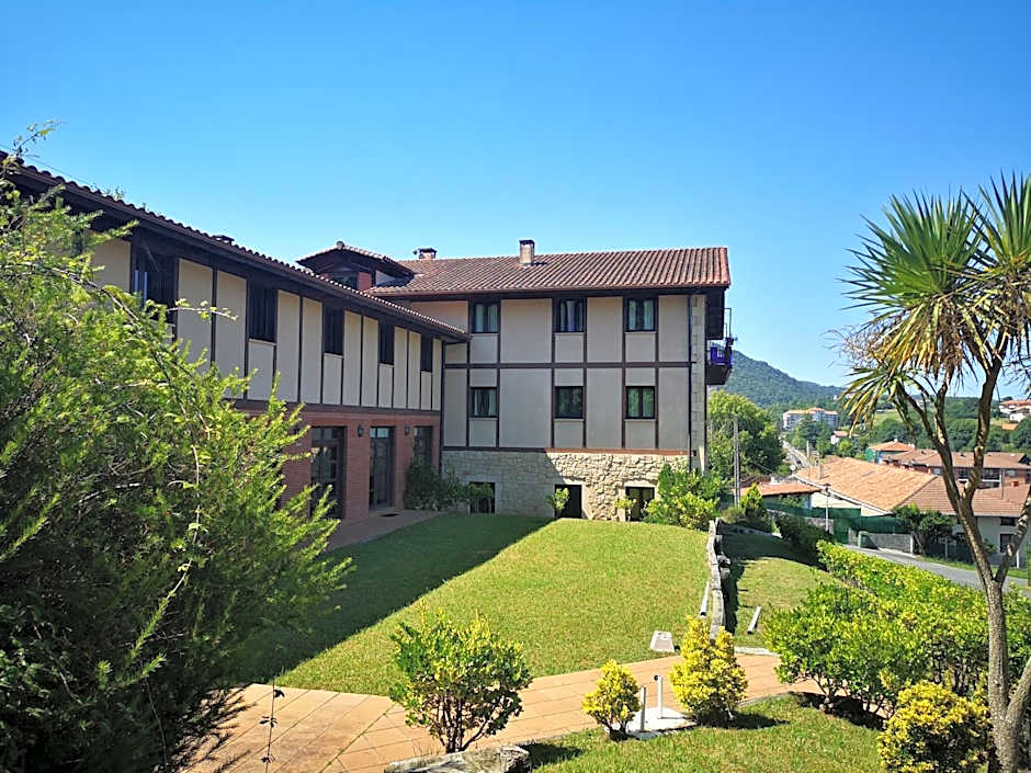 Hotel Ibaigune