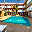 Hotel Azteca Inn