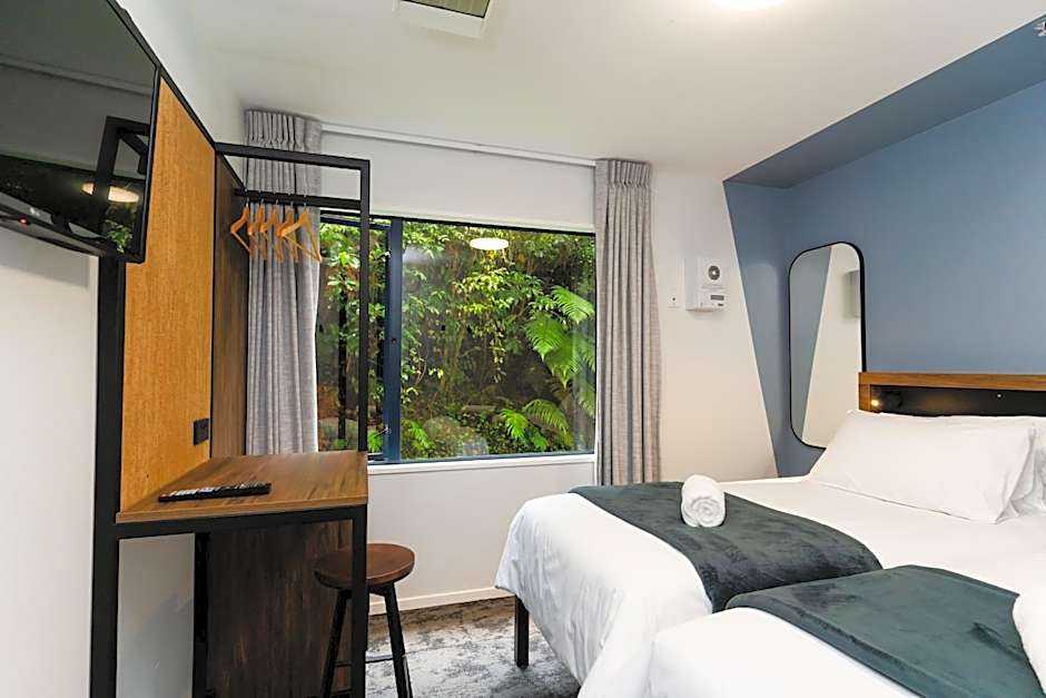 Haka House Franz Josef