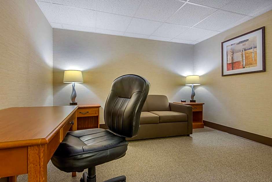 Quality Inn & Suites Mansfield