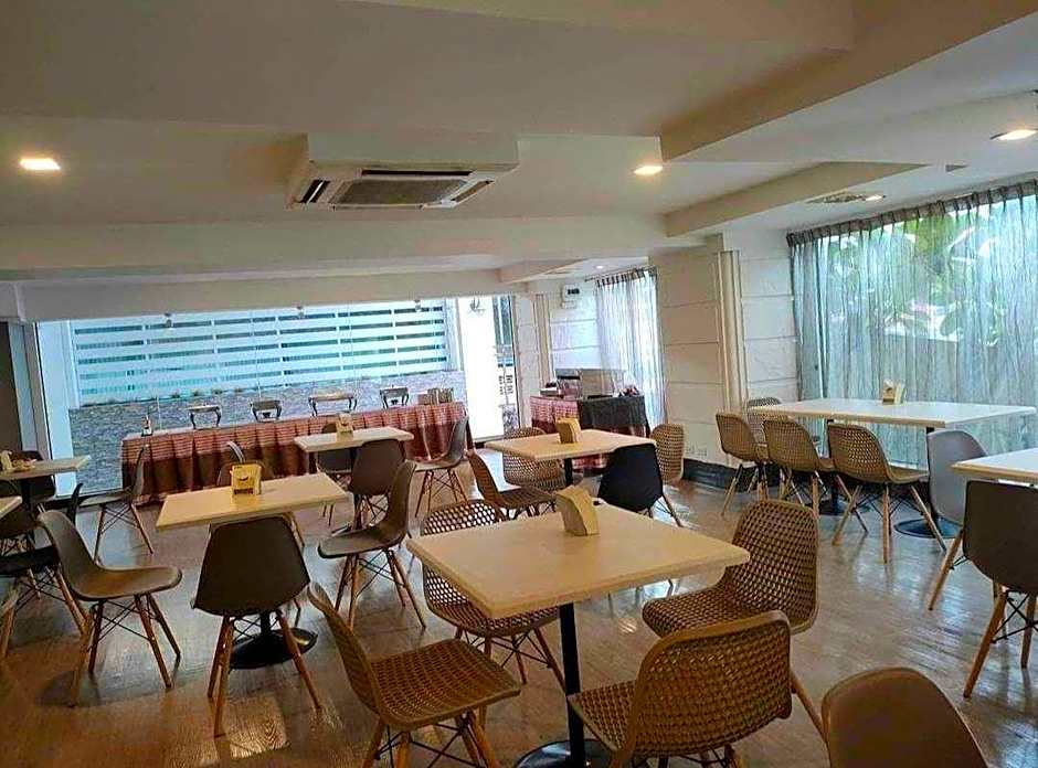 Sunday Ayothaya Hotel