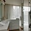 The Envoy Hotel, Autograph Collection by Marriott