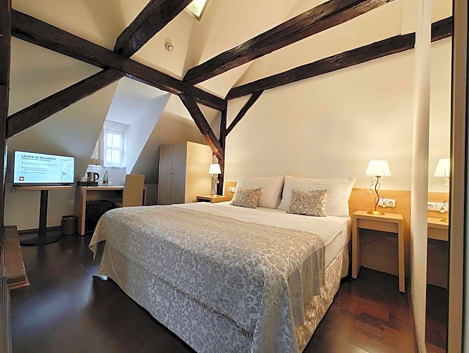 Little King Hotel U Malvaze