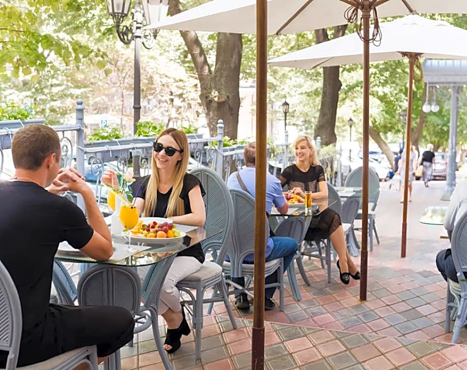 Continental Hotel in Odesa