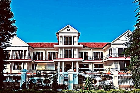 Sovereign Hotel