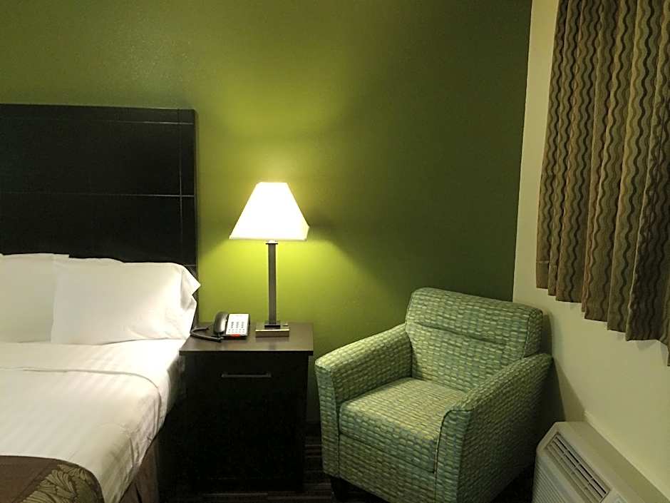 Boarders Inn & Suites by Cobblestone Hotels - Ashland City