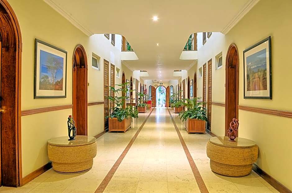 Sovereign Hotel
