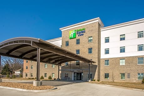 Holiday Inn Express & Suites Shawnee-Kansas City West By IHG