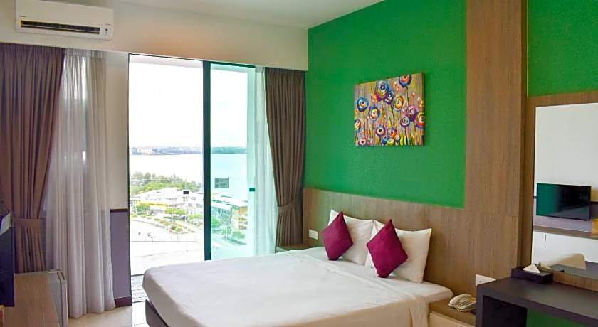 D'Wharf Hotel & Serviced Residence