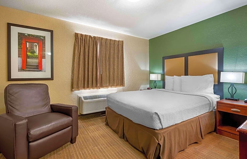 Extended Stay America Suites - Fort Wayne - North