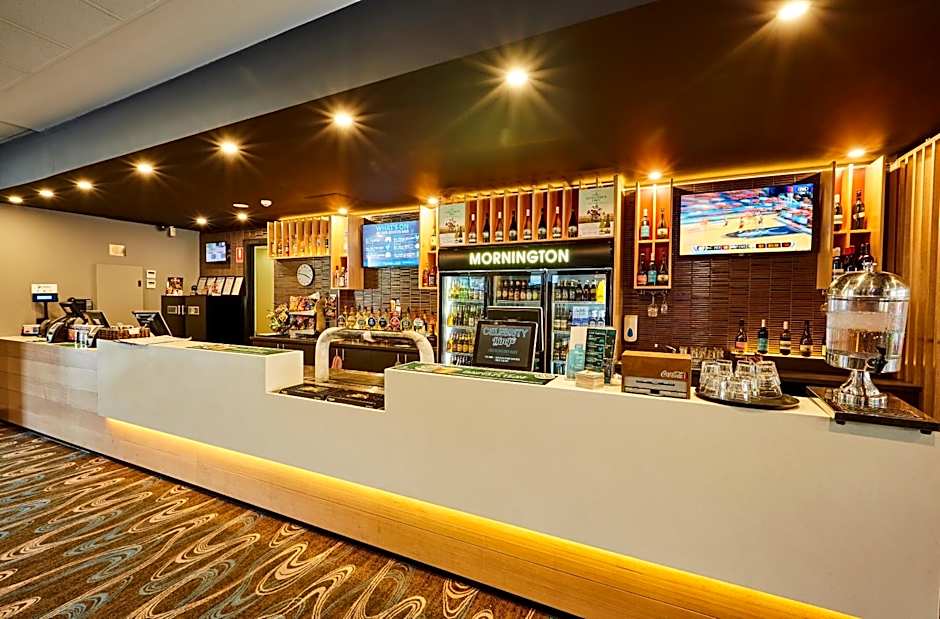 Mornington Hotel