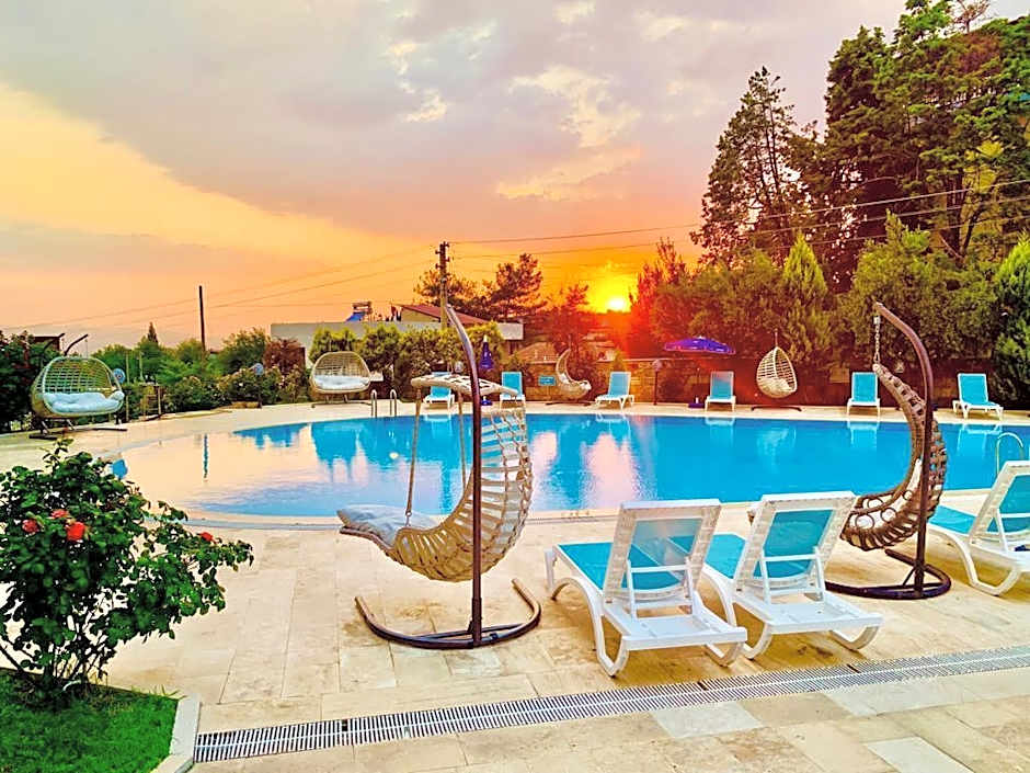 Pamukkale Whiteheaven Suite Hotel