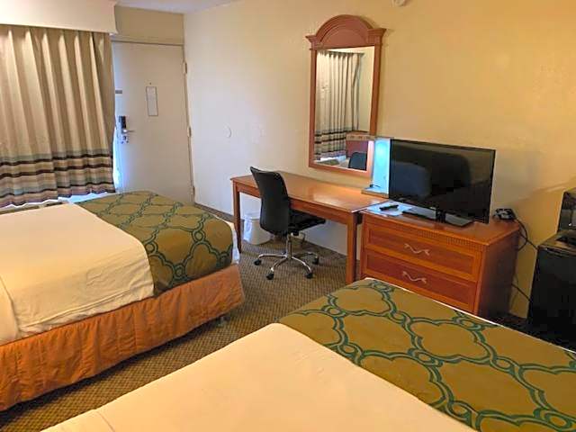 Days Inn by Wyndham Asheville West