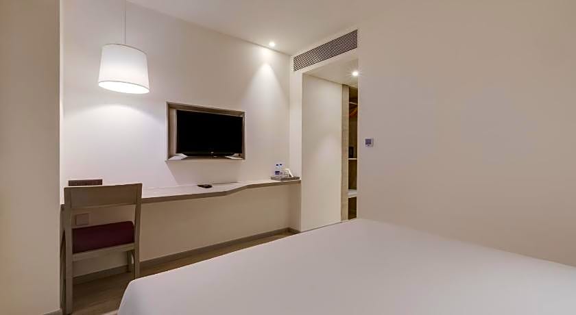 7 Apple Hotel Mahape, Navi Mumbai